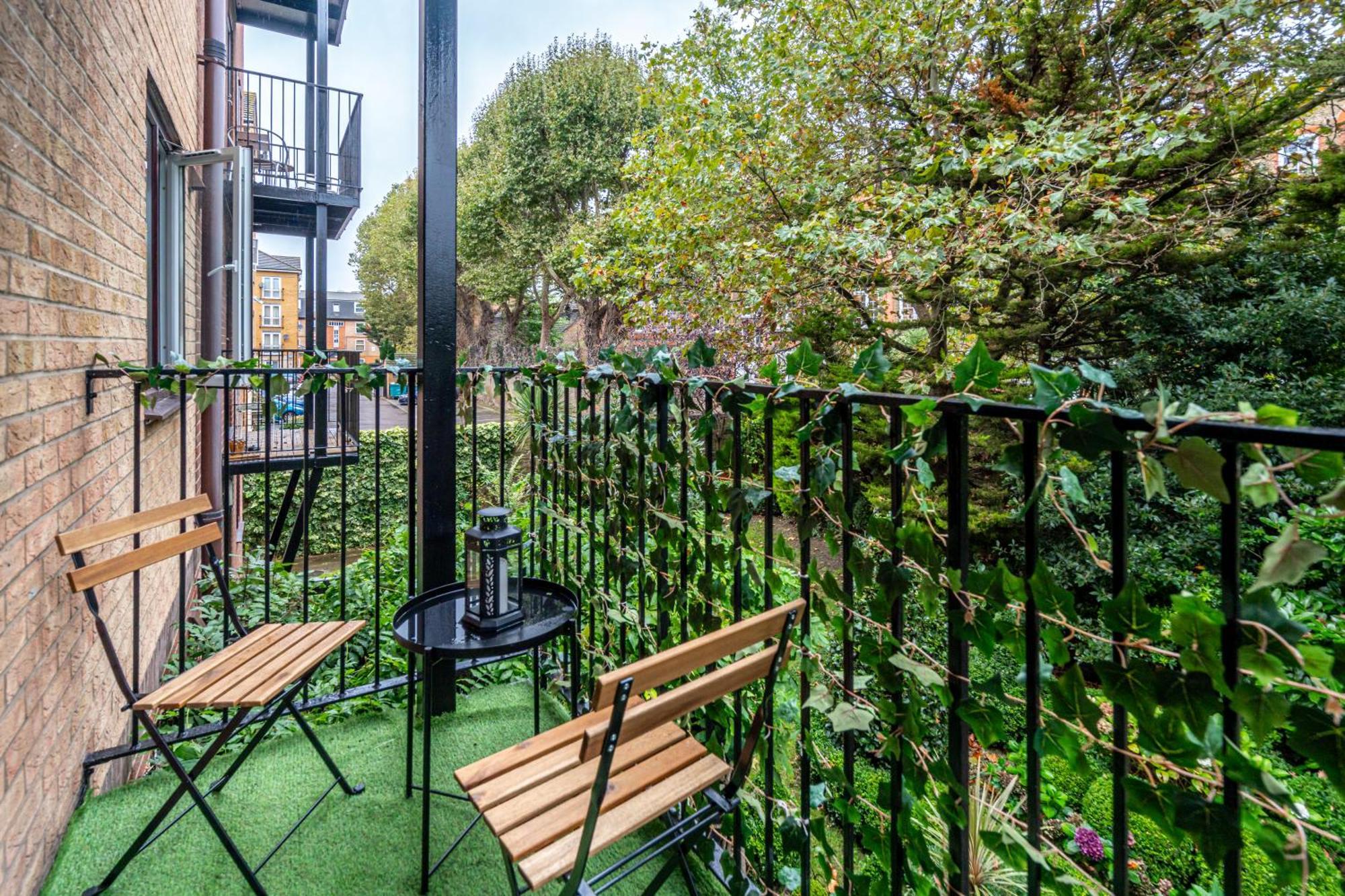 Apartment In Elephant & Castle With Parking Londres Extérieur photo