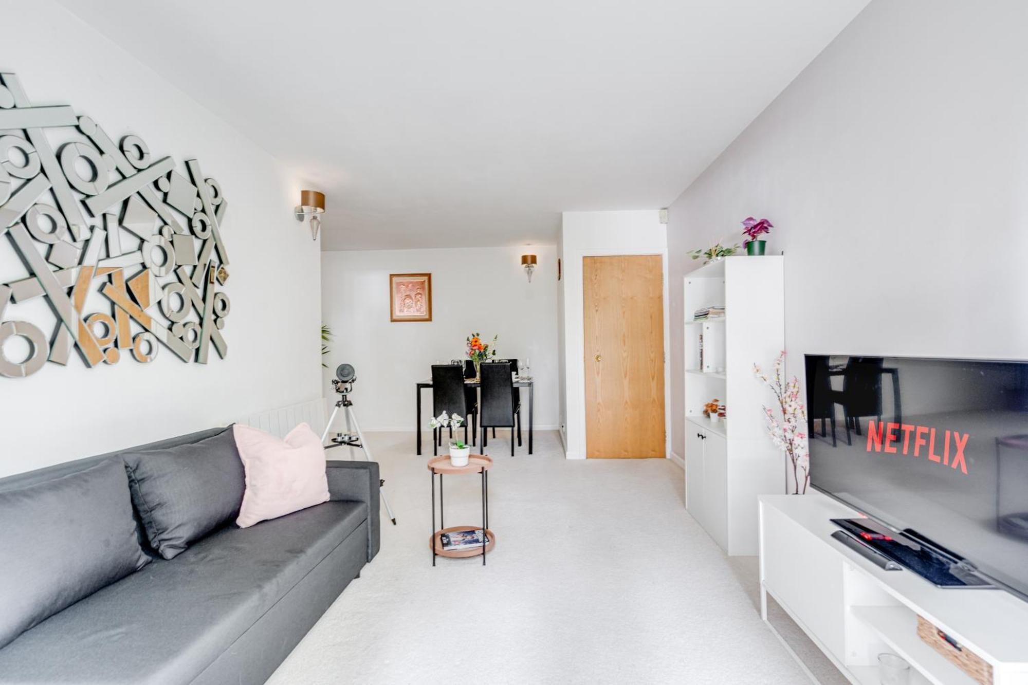 Apartment In Elephant & Castle With Parking Londres Extérieur photo